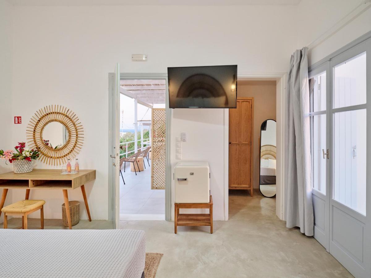 Bonatsa Beach House กิโมลอส ภายนอก รูปภาพ